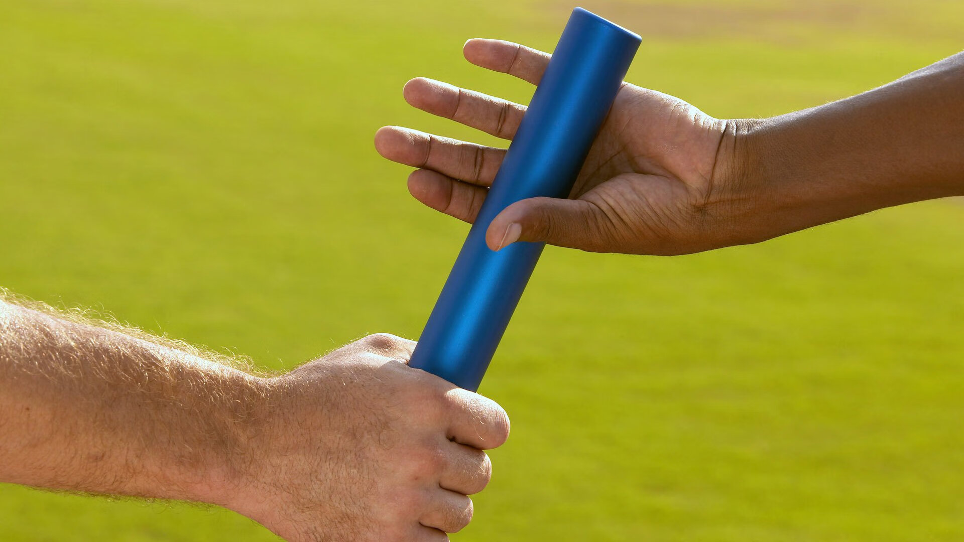 体育新闻中心支持青少年赛事多语种解说平台建设,中央广播电视总台体育青少节目中心是哪个台