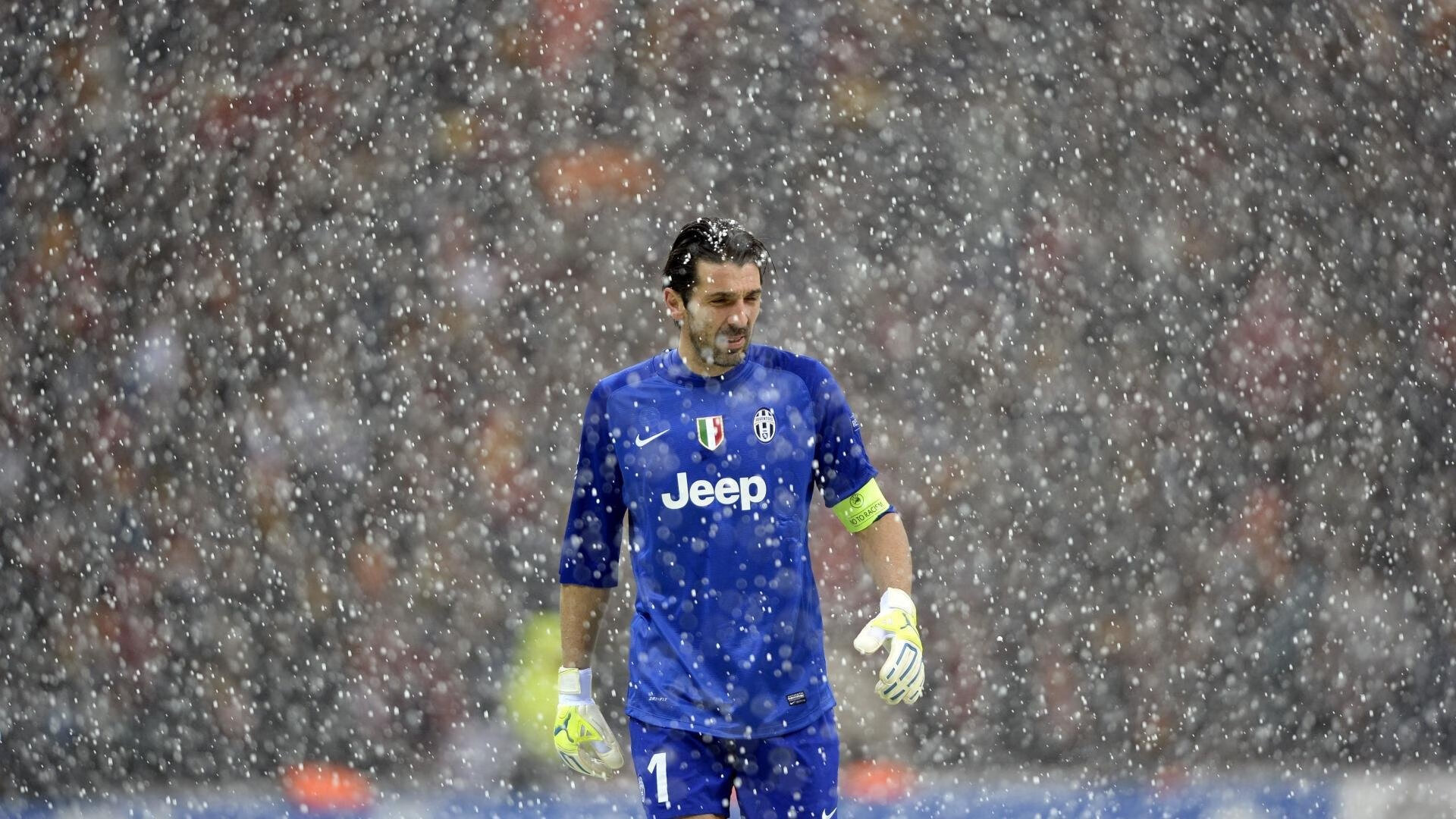 跨国高校云端篮球联赛 远程技术统计与视频判罚同步